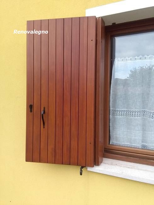 Riverniciatura scuri-Renovalegno- Padova-Mestre-Treviso-Vicenza-Renovalegno preventivi veloci compila subito il modulo online per te SCONTO 5% oppure 3200524112 whatsapp