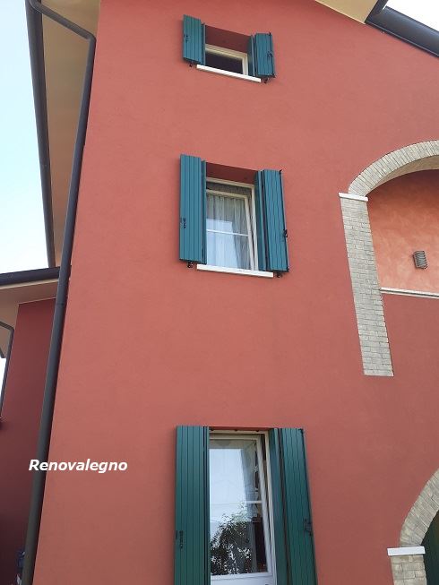 Riverniciatura scuri-Renovalegno- Padova-Mestre-Treviso-Vicenza-Renovalegno preventivi veloci compila subito il modulo online per te SCONTO 5% oppure 3200524112 whatsapp